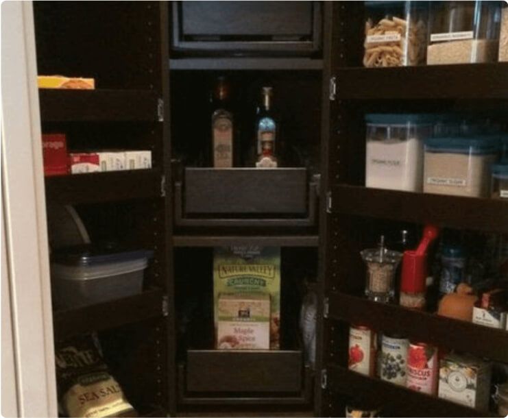 Corner Pantry