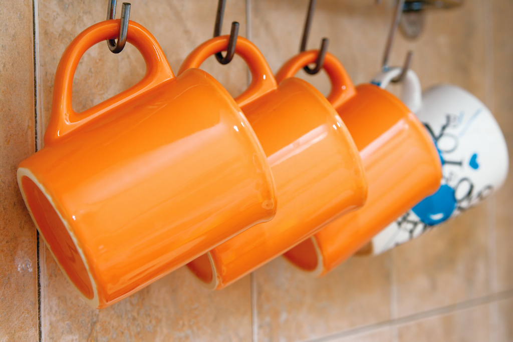 hook hangs for mugs.