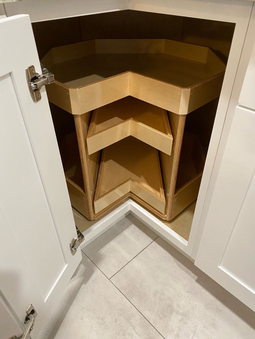 Easy-Reach Corner-Cabinet Lazy Susan