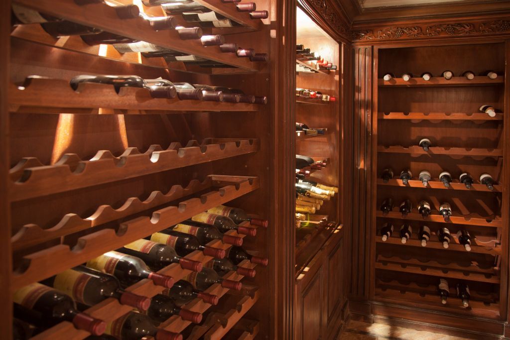Wine-cabinet.jpg