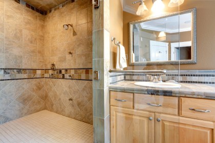 15 Unusual Small Bathroom Remodel Ideas