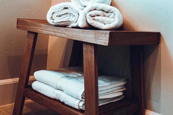 18 Creative Towel Storage Ideas for Your Bathroom