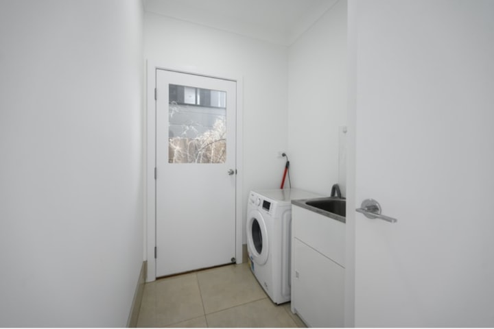 Clean laundry room