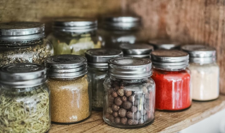 Seasonings in mason jars