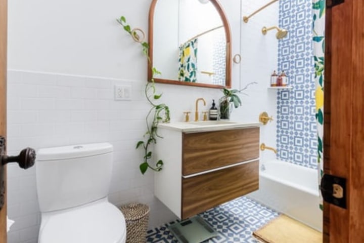 bathroom-with-green-plants.jpg