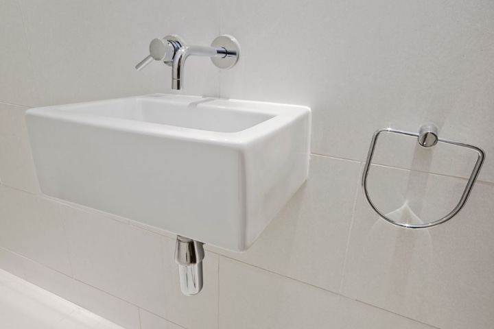 Small-size-hand-wash-basin.jpg