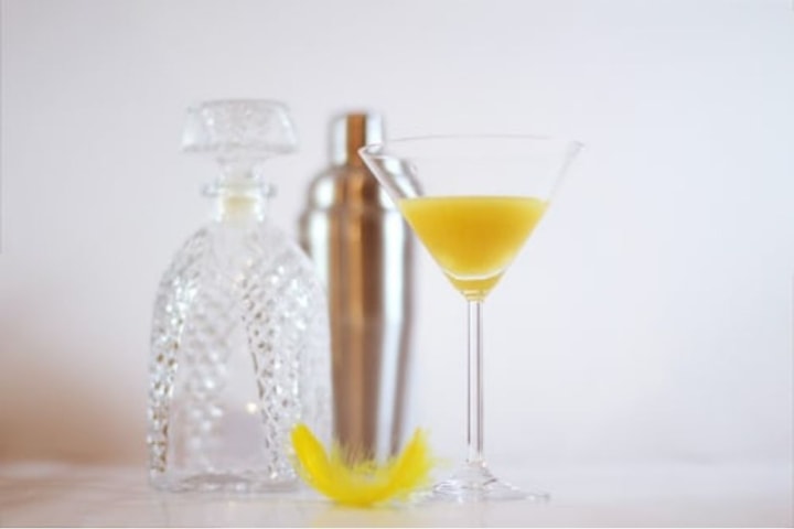 Yellow-cocktail-glass.jpg