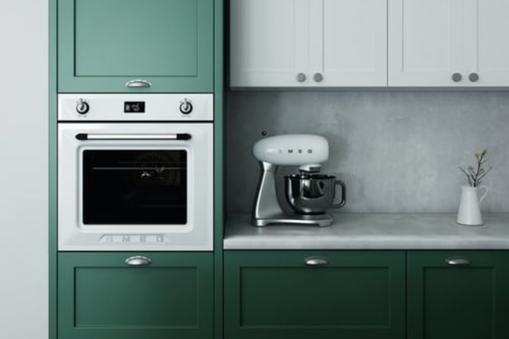 Green-kitchen-cabinet.jpg