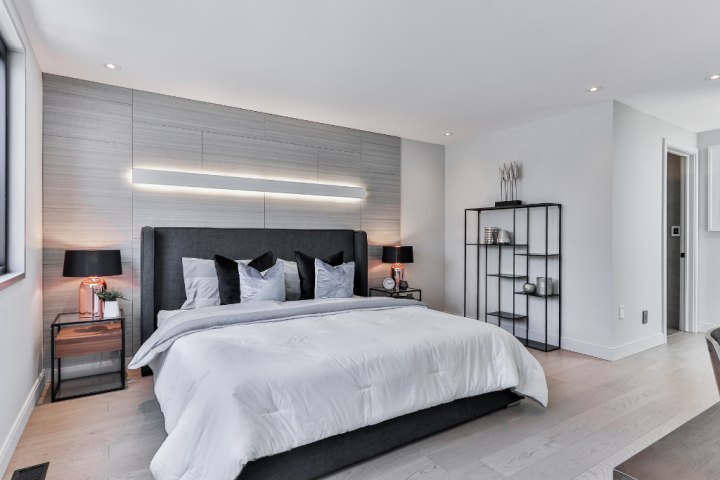 feature wall, bedroom feature, modern bedroom