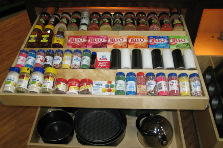 12 Spice Rack Ideas for Better Kitchen Storage