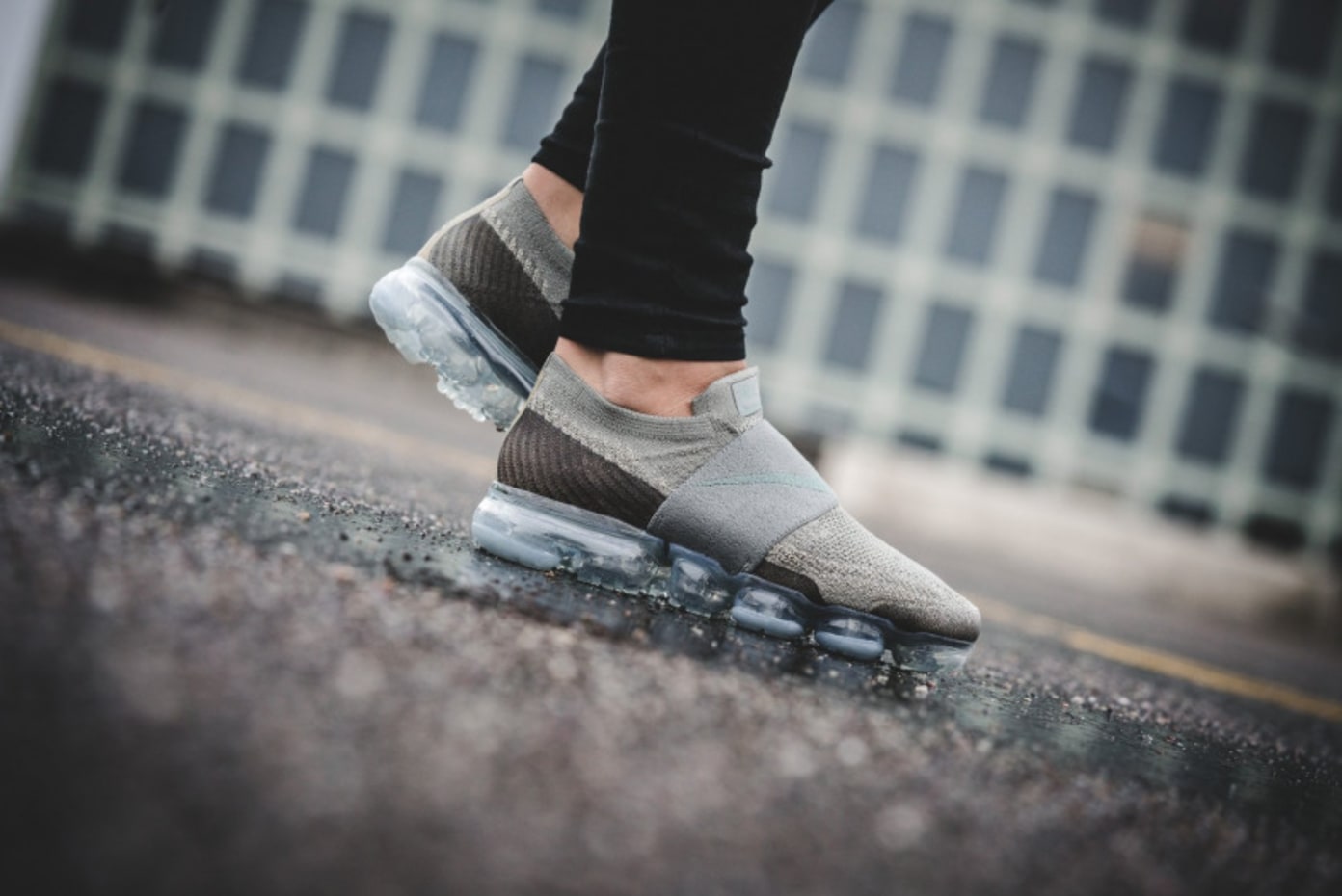 nike wmns air vapormax flyknit moc