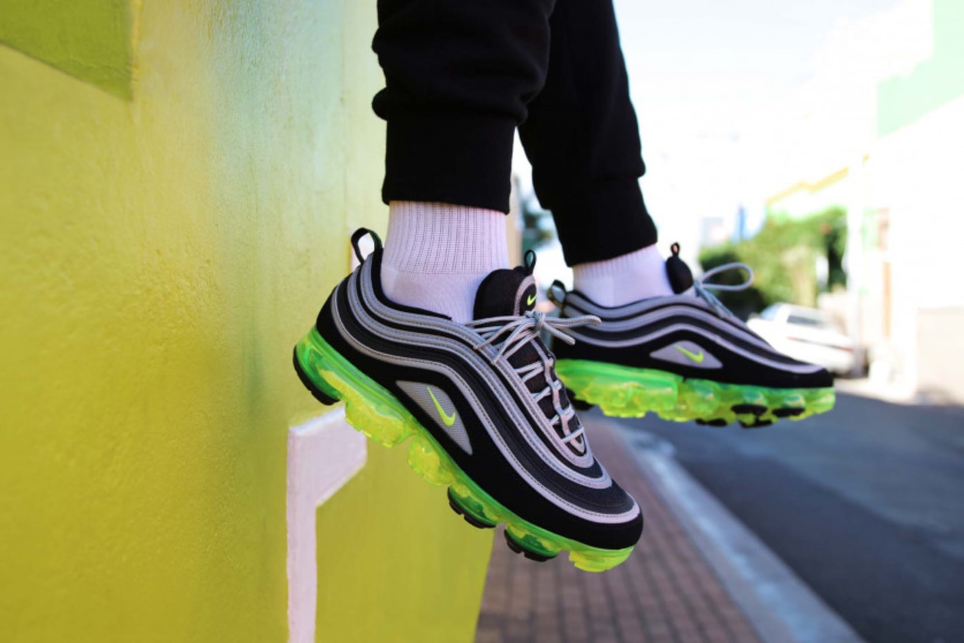 Nike Air VaporMax 97 ‘Neon’