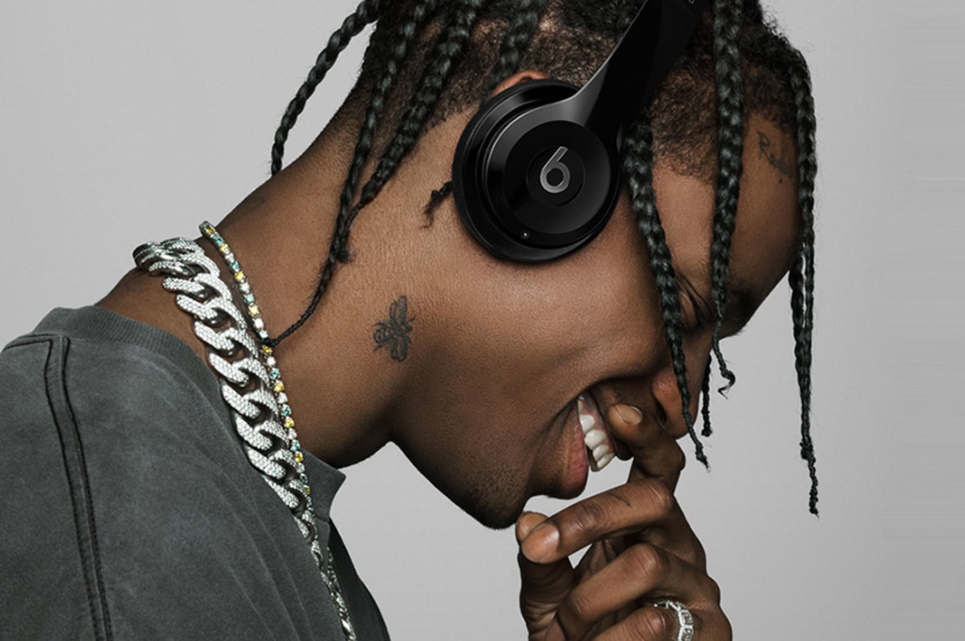 Beats Headphones & Earphones Now at Shelflife
