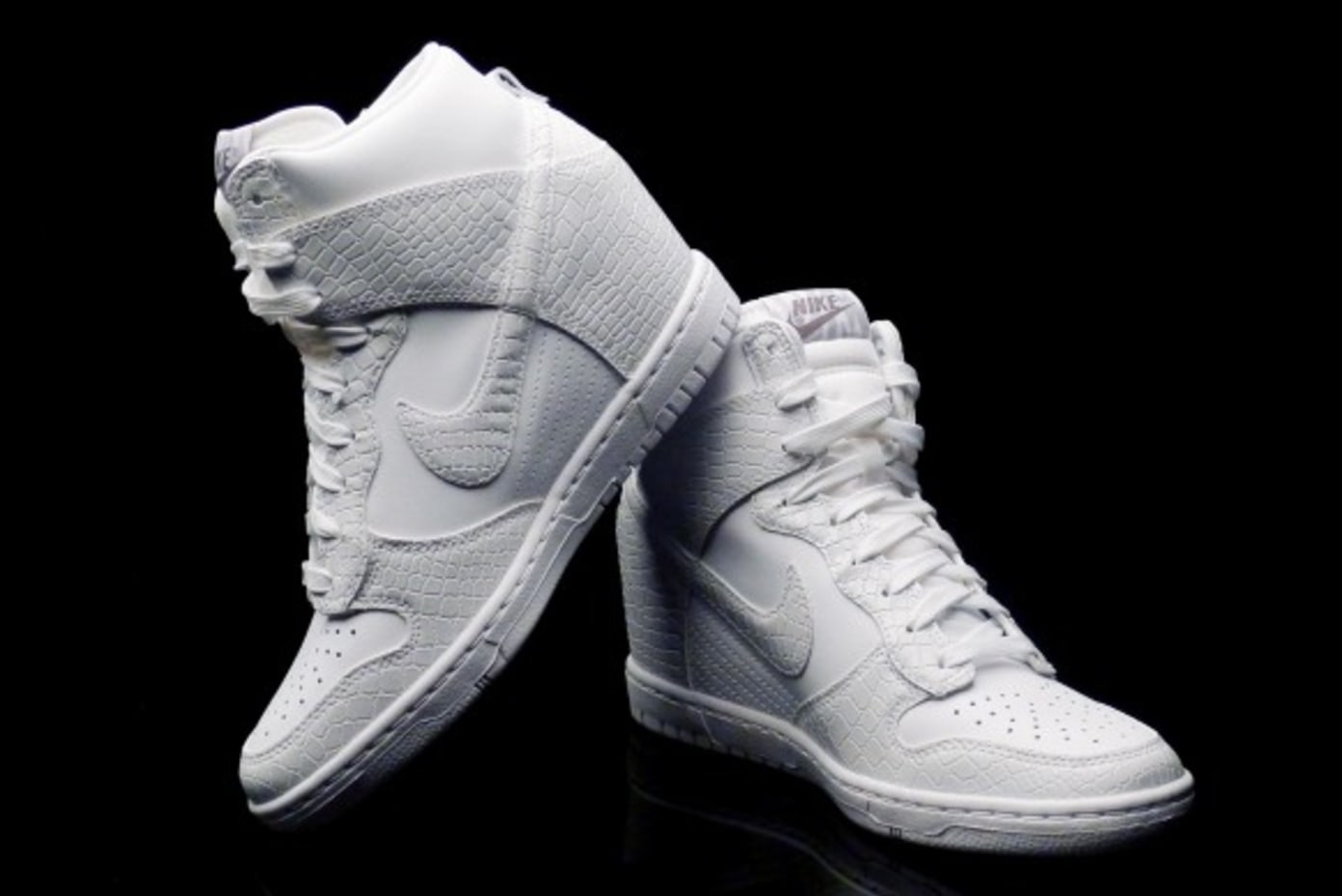 nike dunk sky hi white