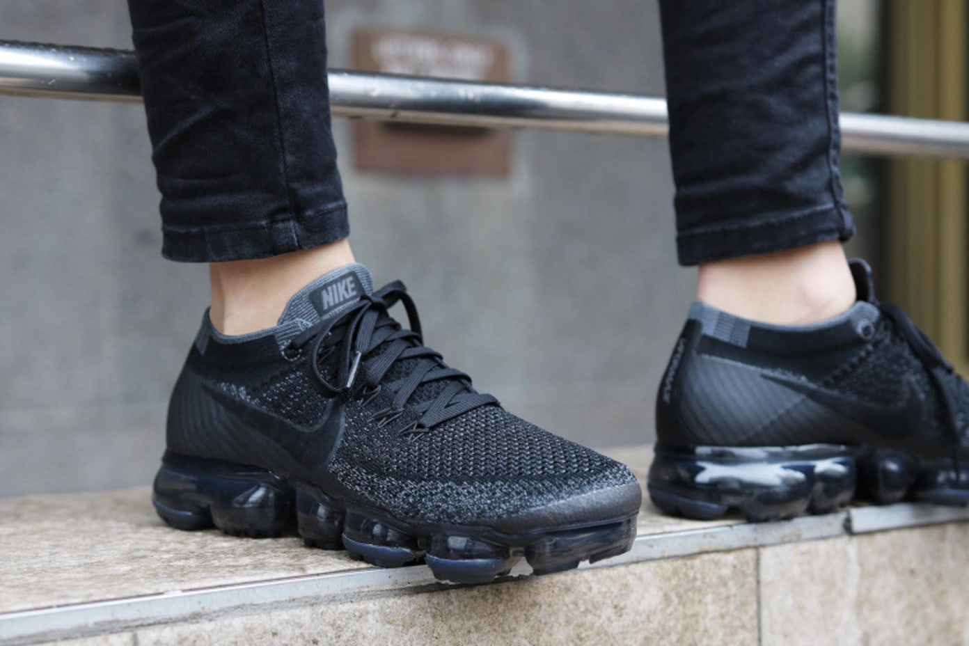 Nike WMNS Air VaporMax Triple Black 