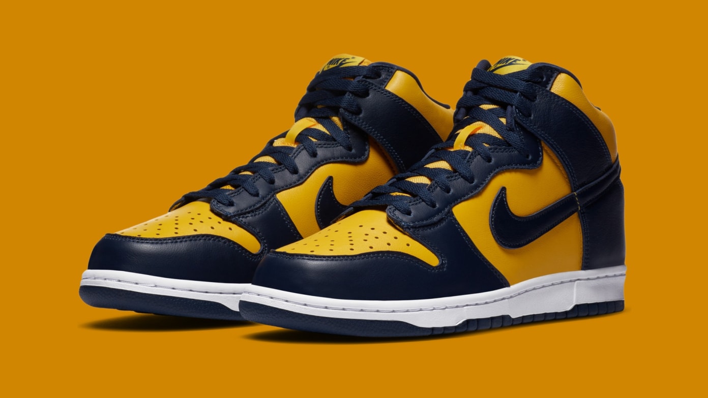 nike dunk high michigan