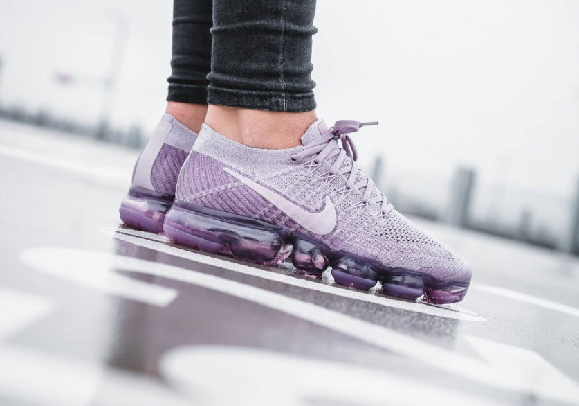 Nike Air VaporMax Flyknit Plum Fog