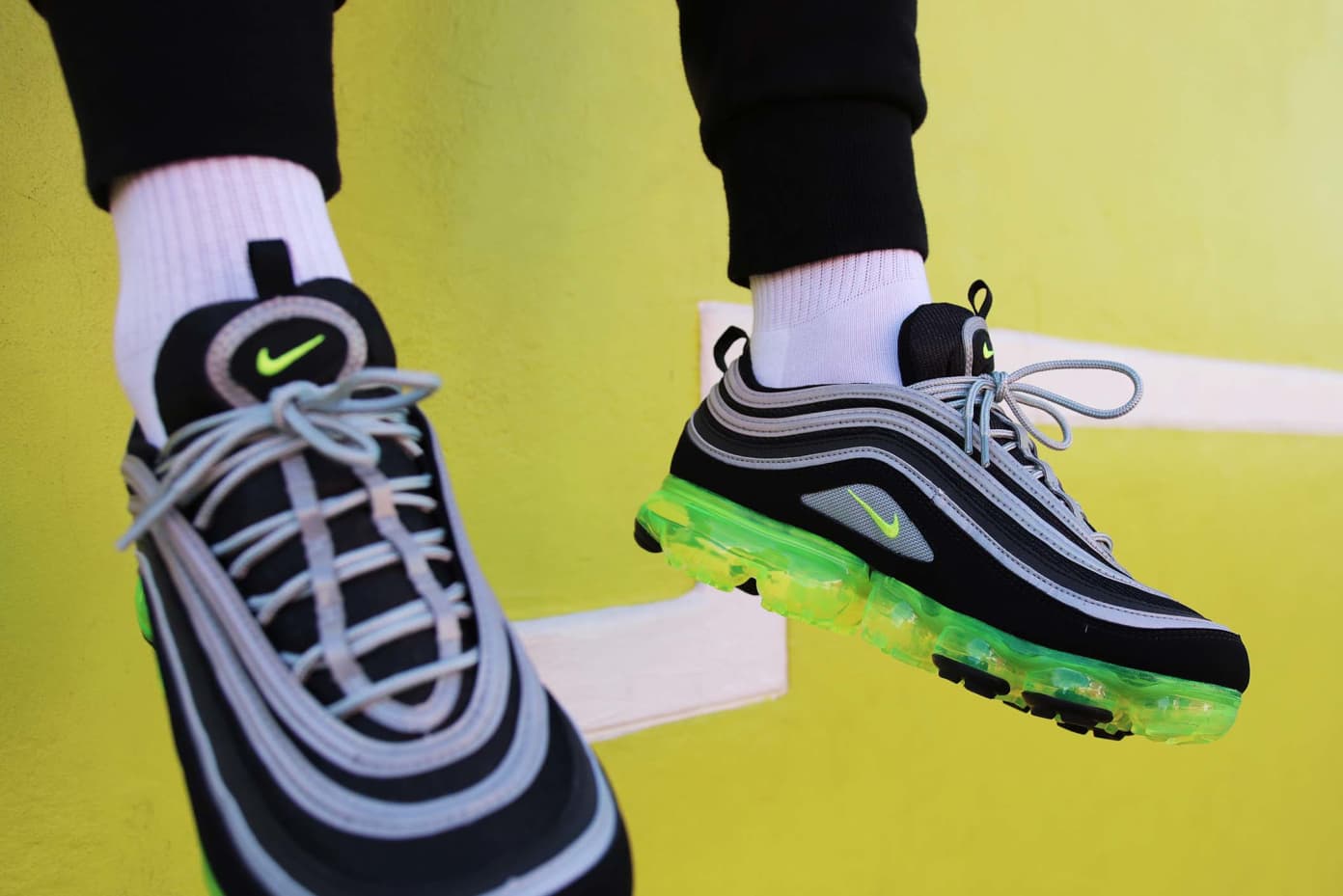 Nike Air VaporMax 97 â€˜Neonâ 