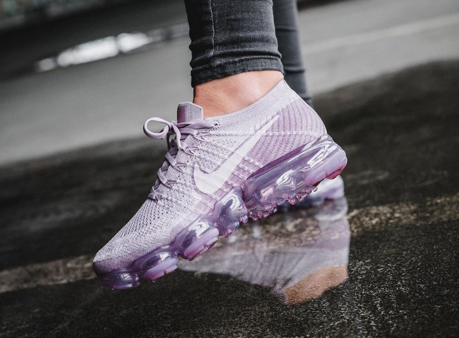 vapormax plum