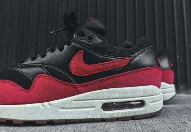 nike air max essential red