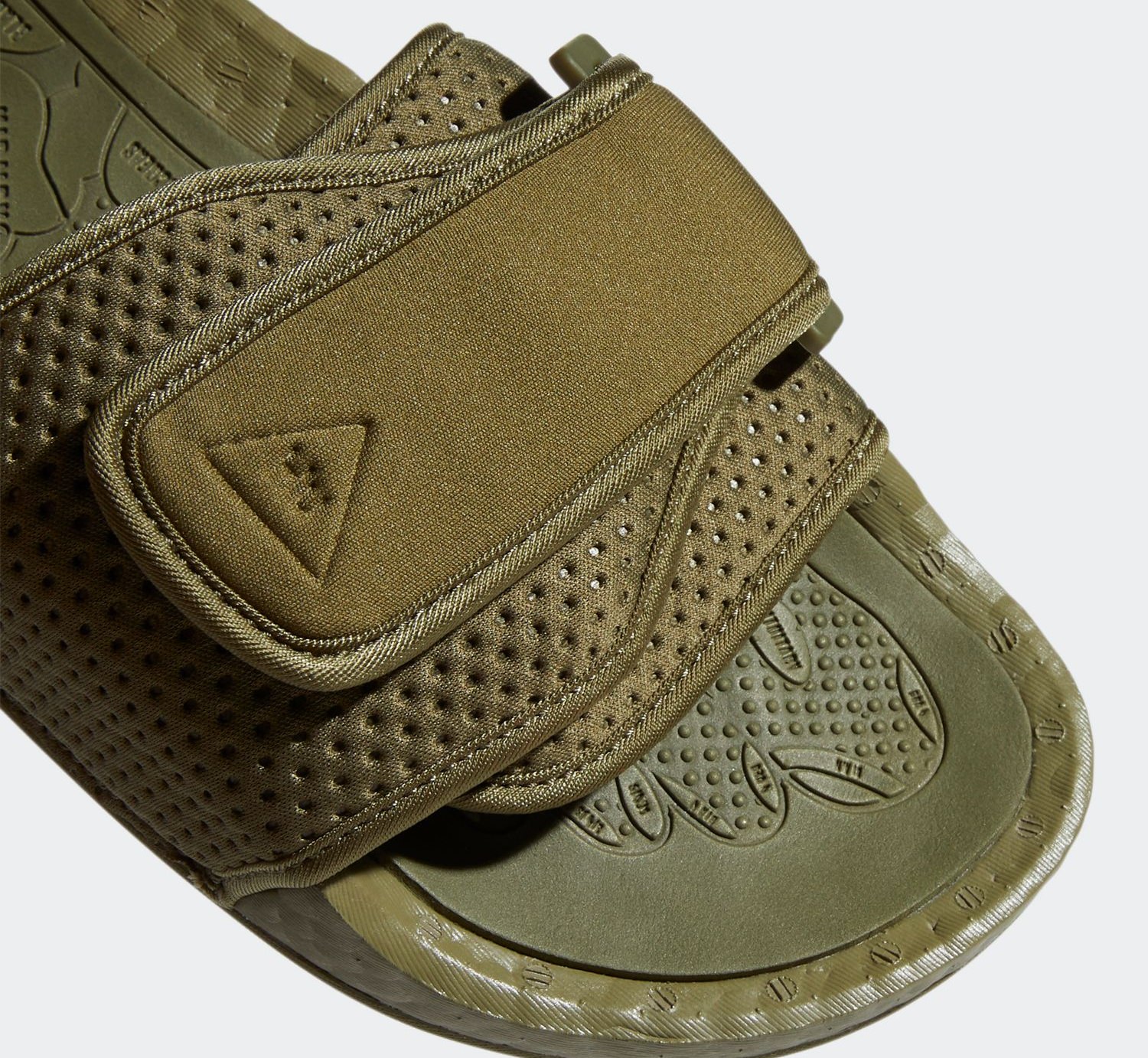 pharrell williams slides