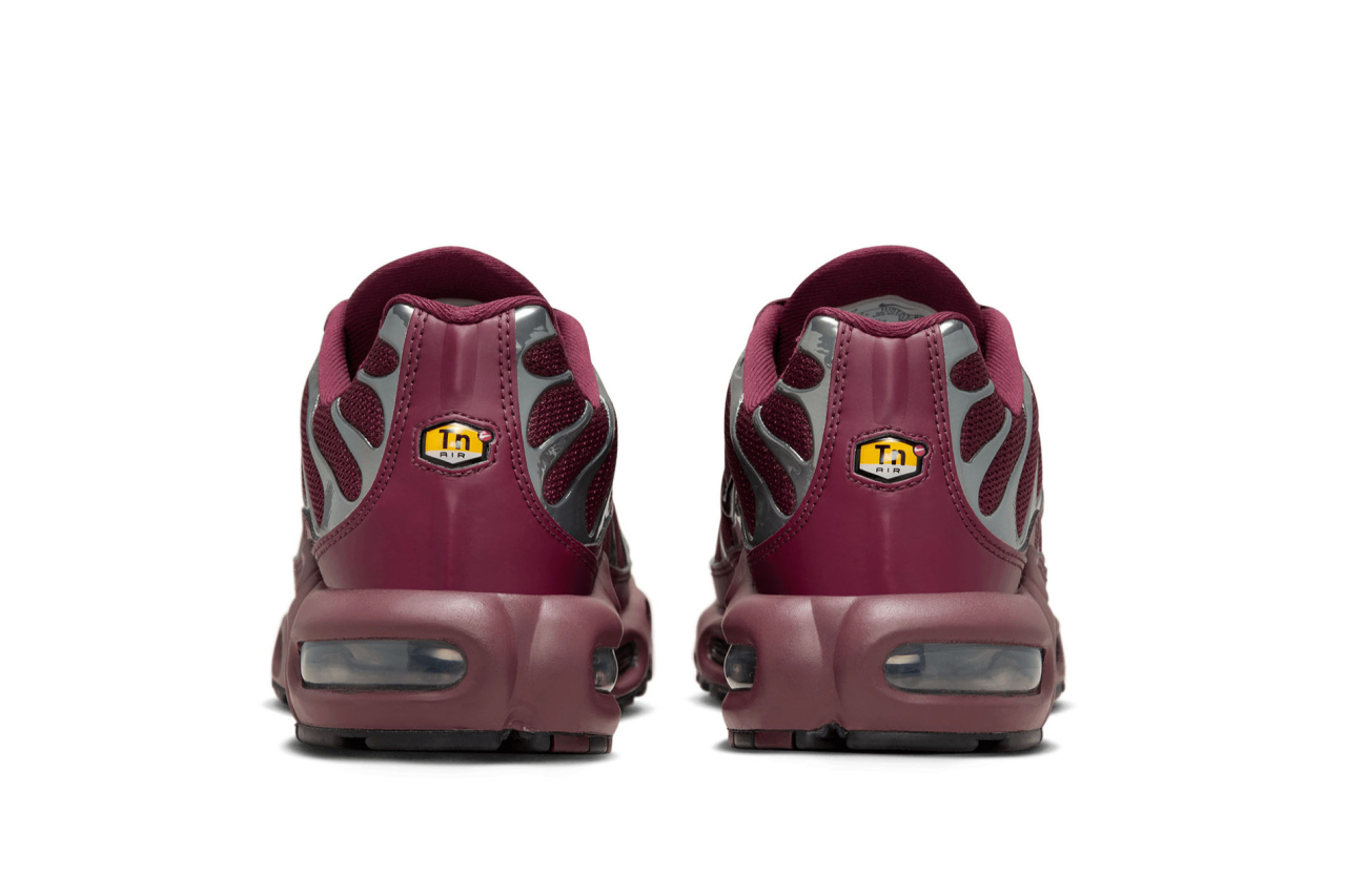 Nike Women's Air Max Plus Se Shelflife