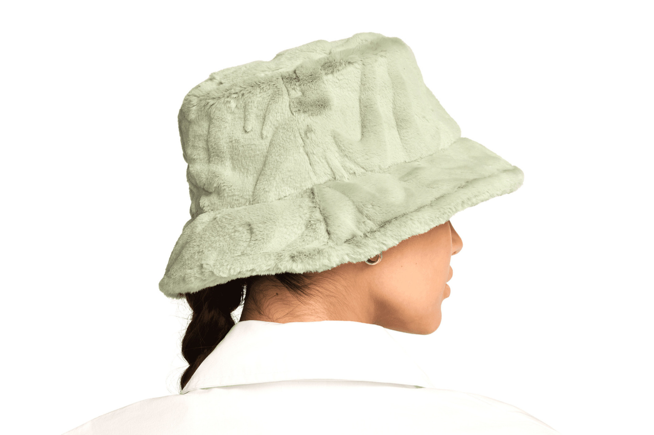 Nike Apex Faux Fur Bucket Hat