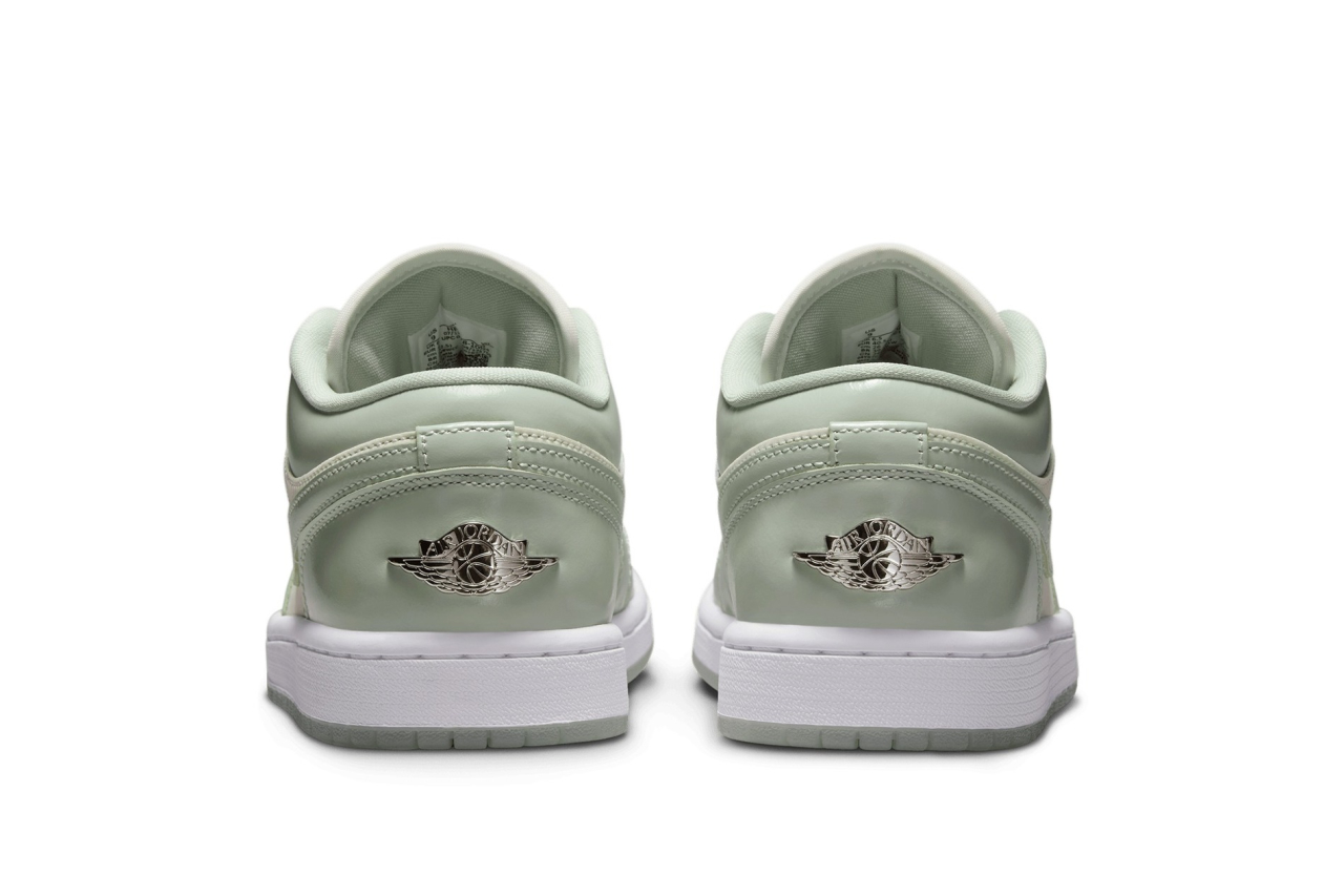 Air Jordan 1 Women's Low SE | Shelflife