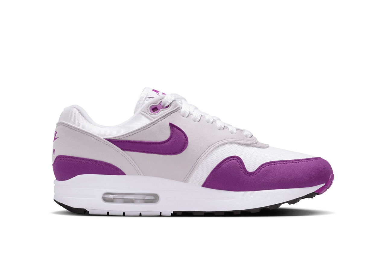 womens nike air max 1 essential