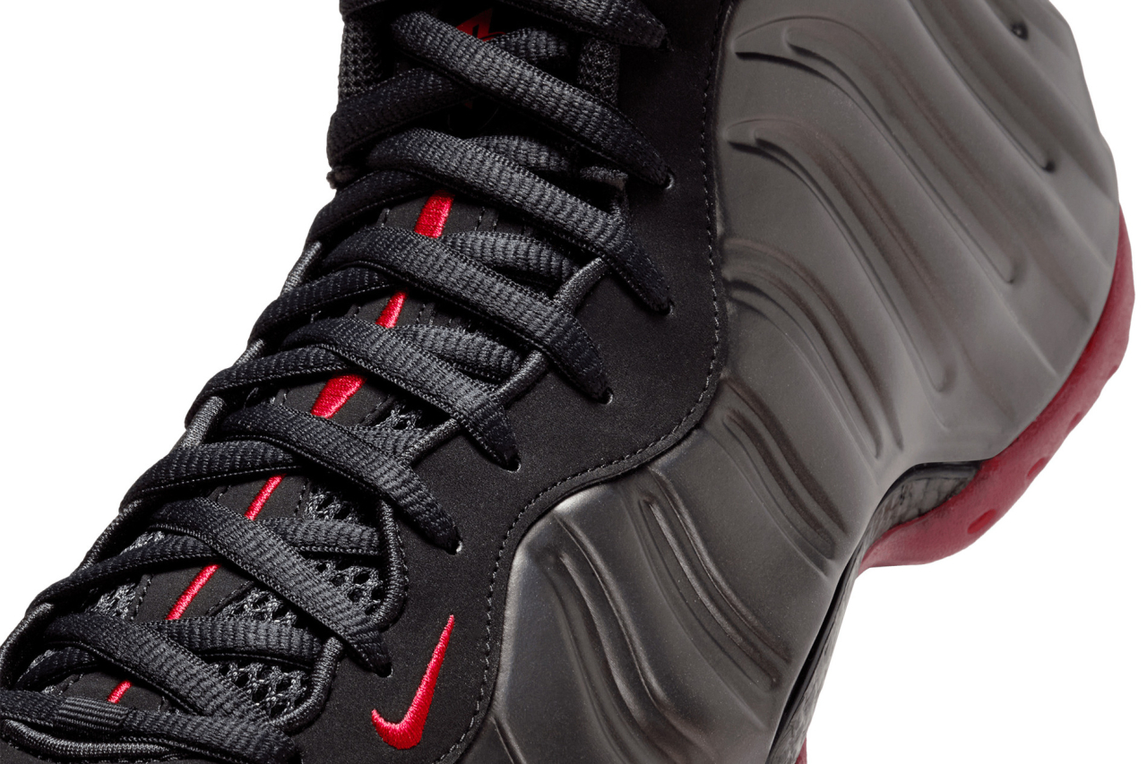 foams shoes all black