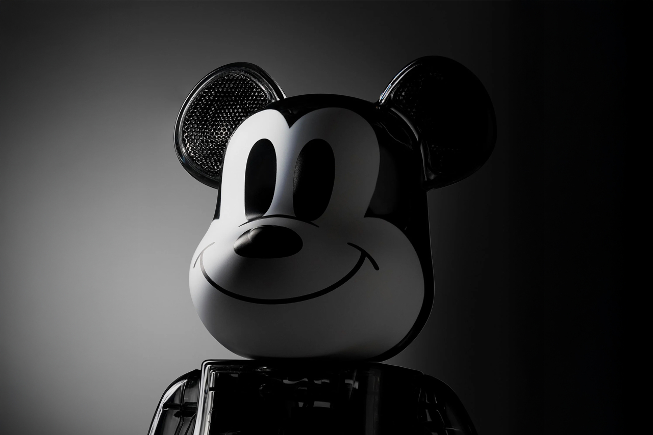 Mickey Mouse x Medicom Toy Bearbrick Audio 400% Portable Bluetooth
