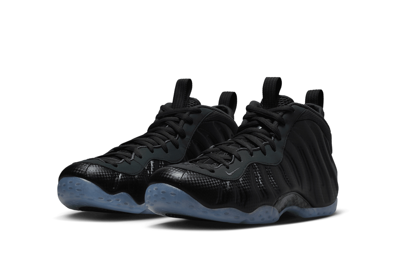 black nike foamposite