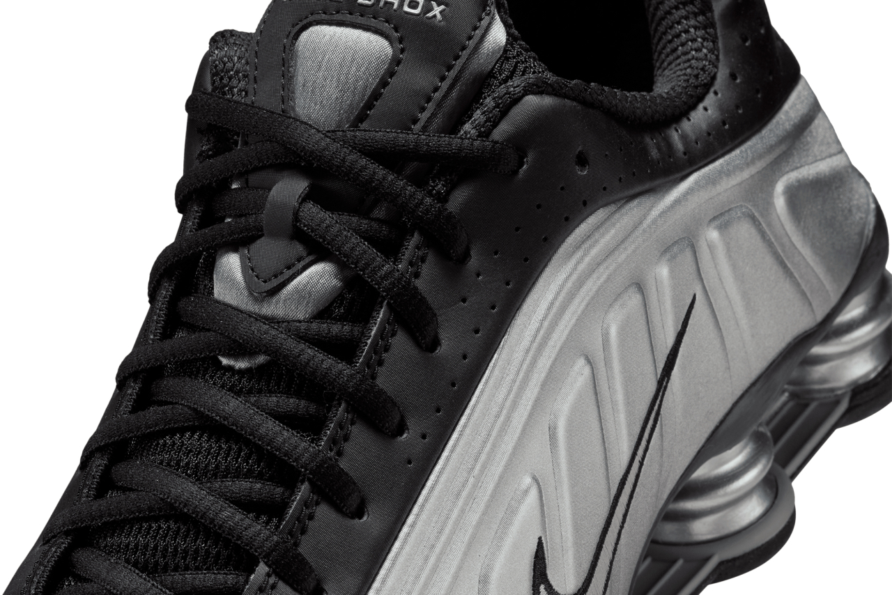 靴 Nike Shox R4 Black llic Silver 28.5 Nike Shox R4 'Metallic Silver & Black' | Shelflife