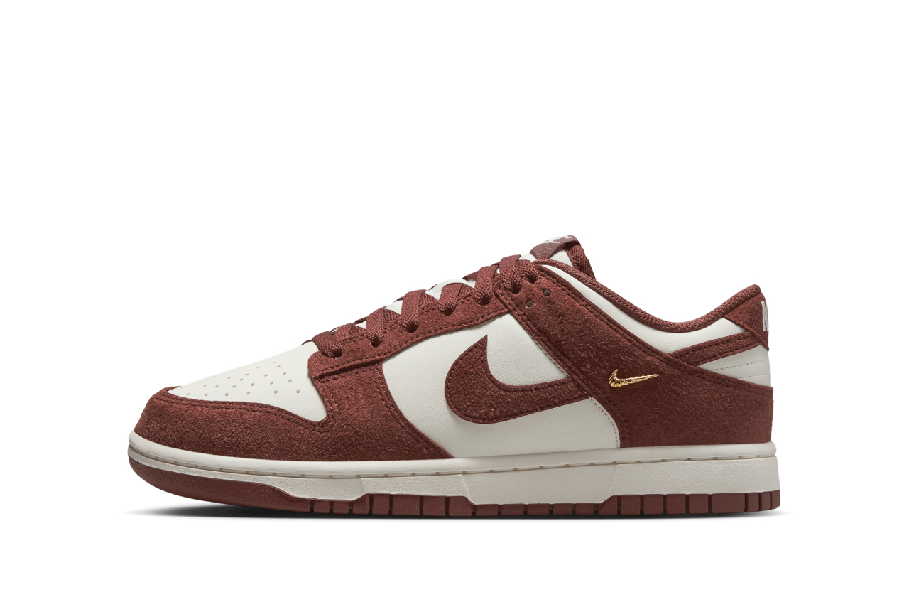 nike burgundy dunks