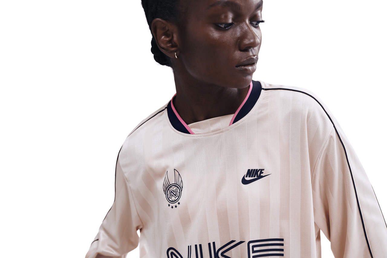 Nike Sportswear Women's Long-Sleeve Jersey | Shelflife