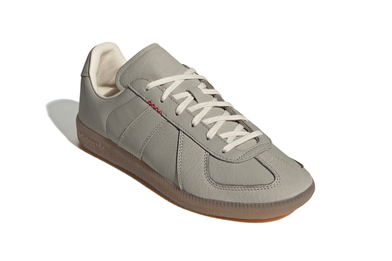 ihika　0430 Hartcopy x adidas BW Army | Shelflife