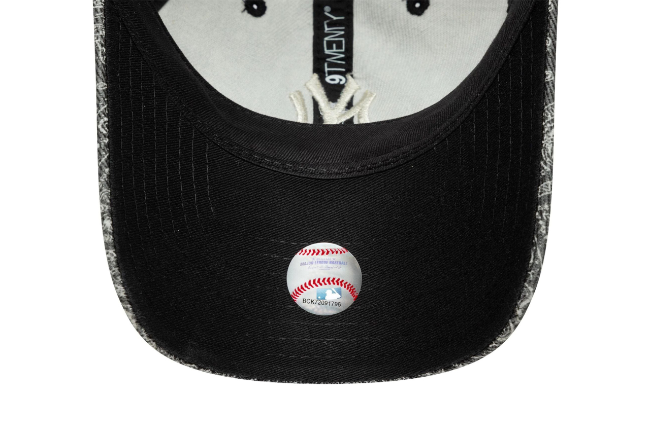 New Era New York Yankees MLB Washed 9TWENTY Cap | Shelflife
