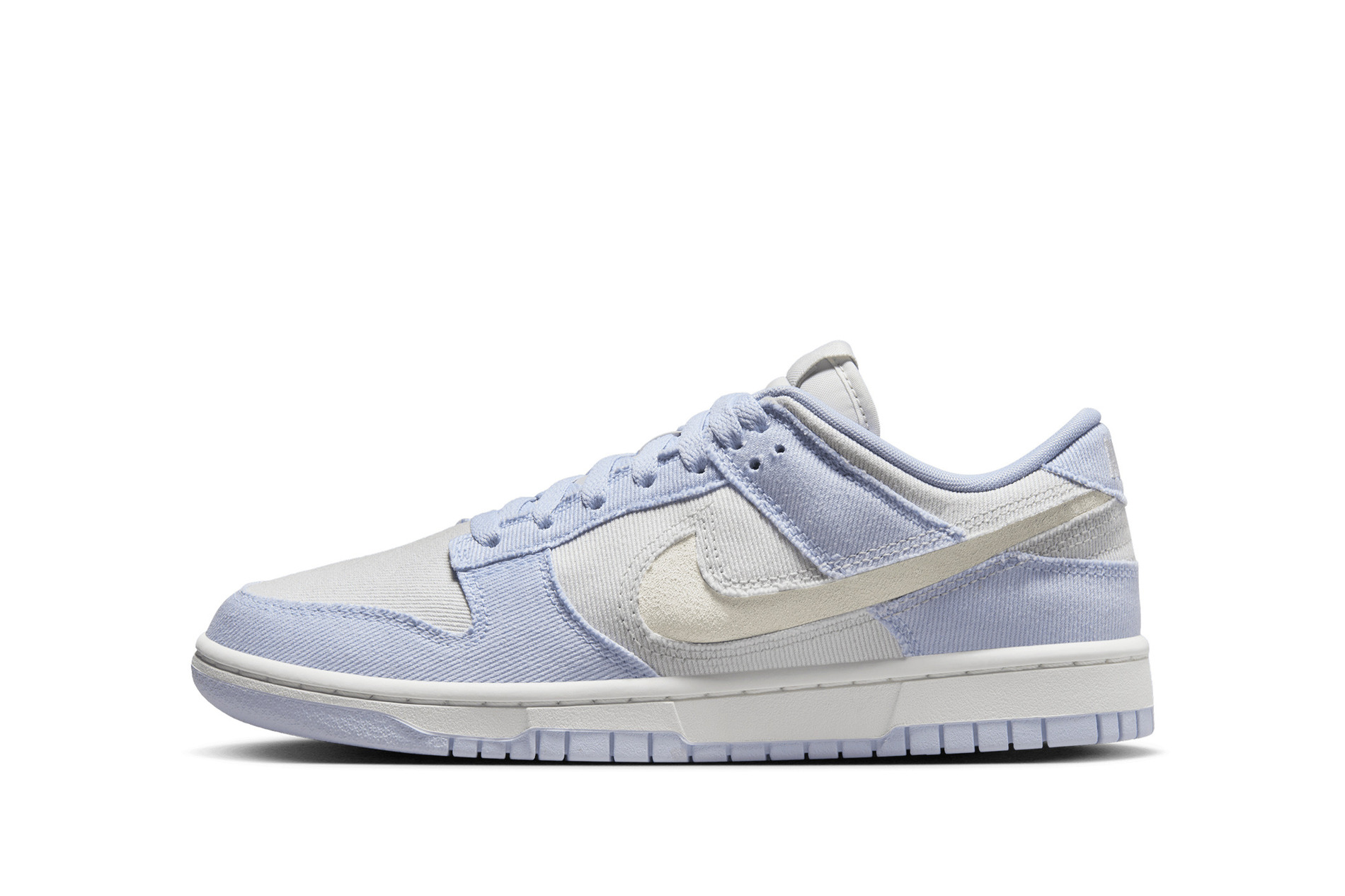 Nike Women'S Dunk Low 'Ghost Denim' Shelflife