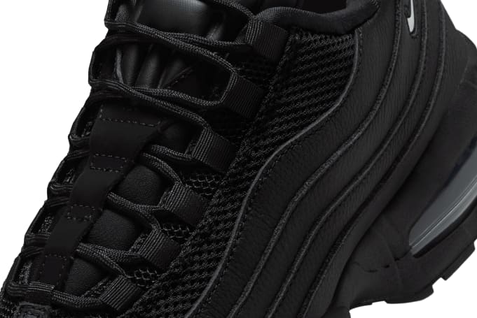 Nike Women's Air Max 95 'Black Jewel Swoosh' Shelflife