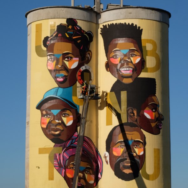 Nardstar* Creates New Mural Raising COVID Awareness in Philippi