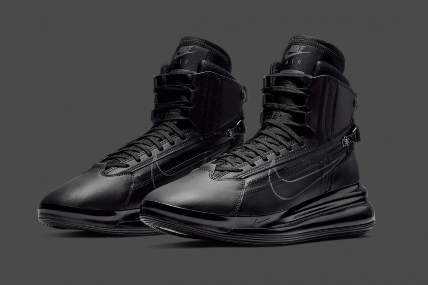 Nike Air Max 720 Saturn Triple Black