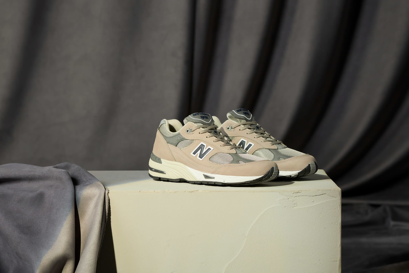 New balance 991 grey pack sales