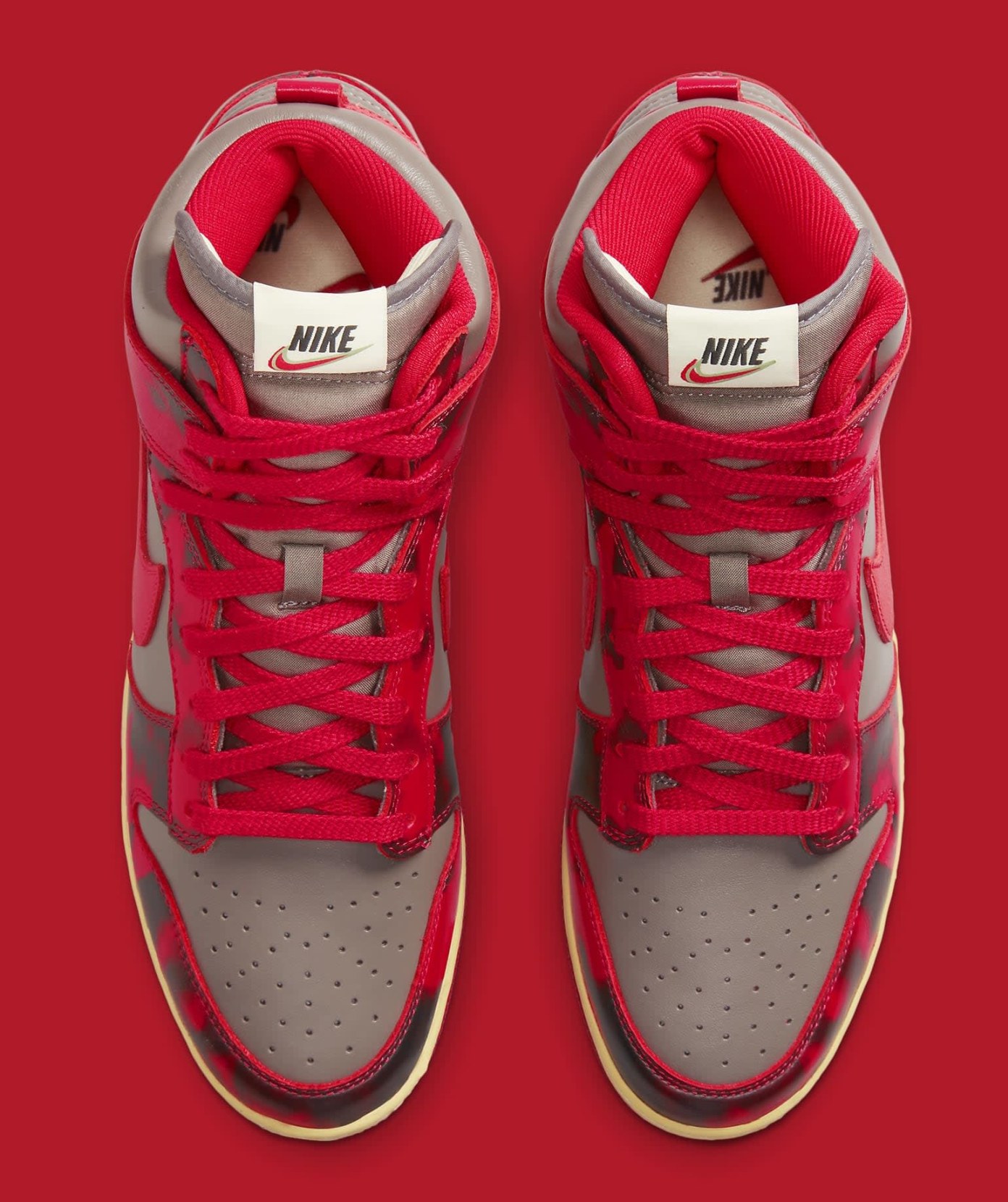 dunk high 1985 red acid wash on feet