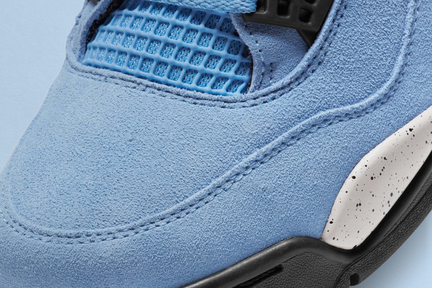 Jordan 4 retro blue and black discount