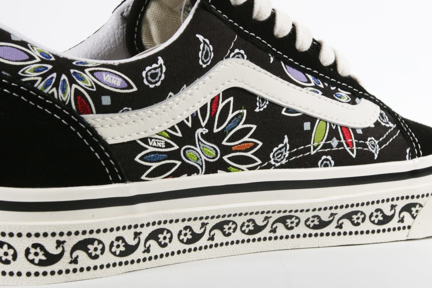 Vans old skool pirata top