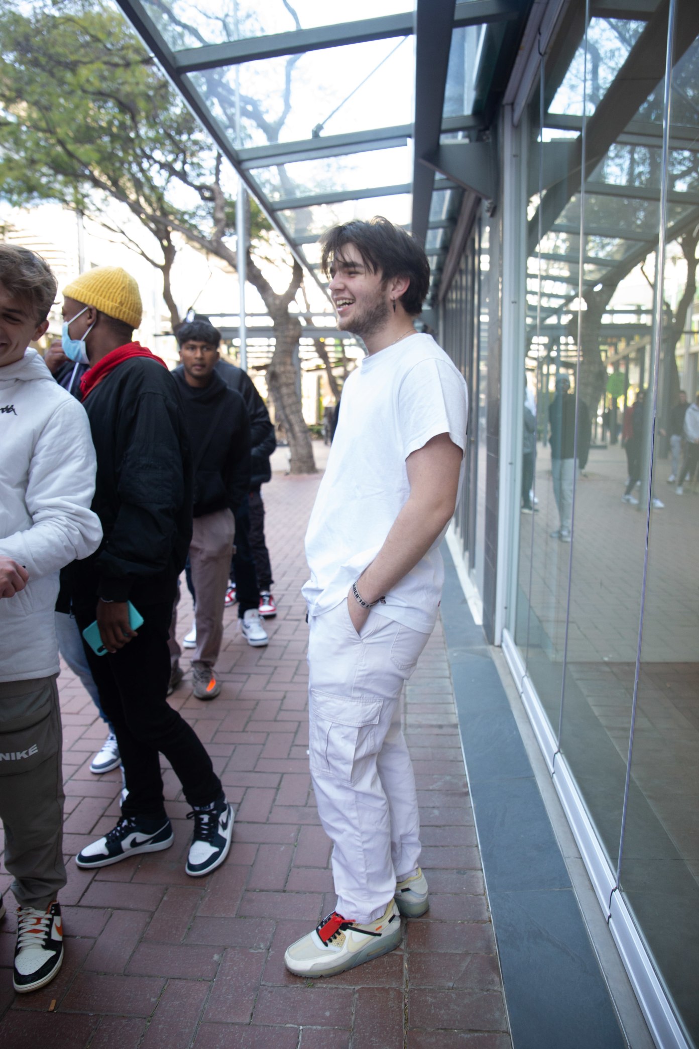 raffle jordan 4 off white