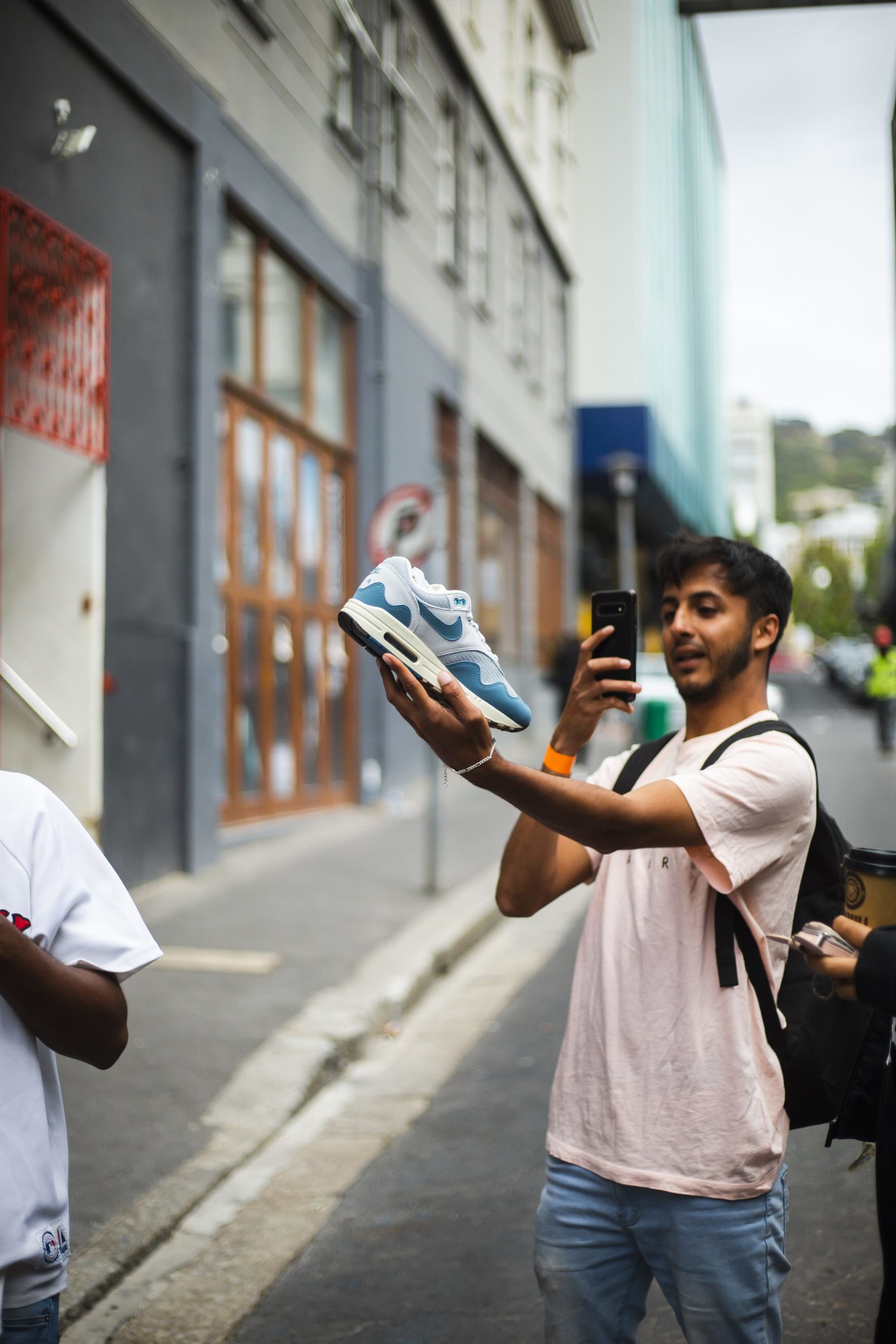 patta nike air max 1 raffle