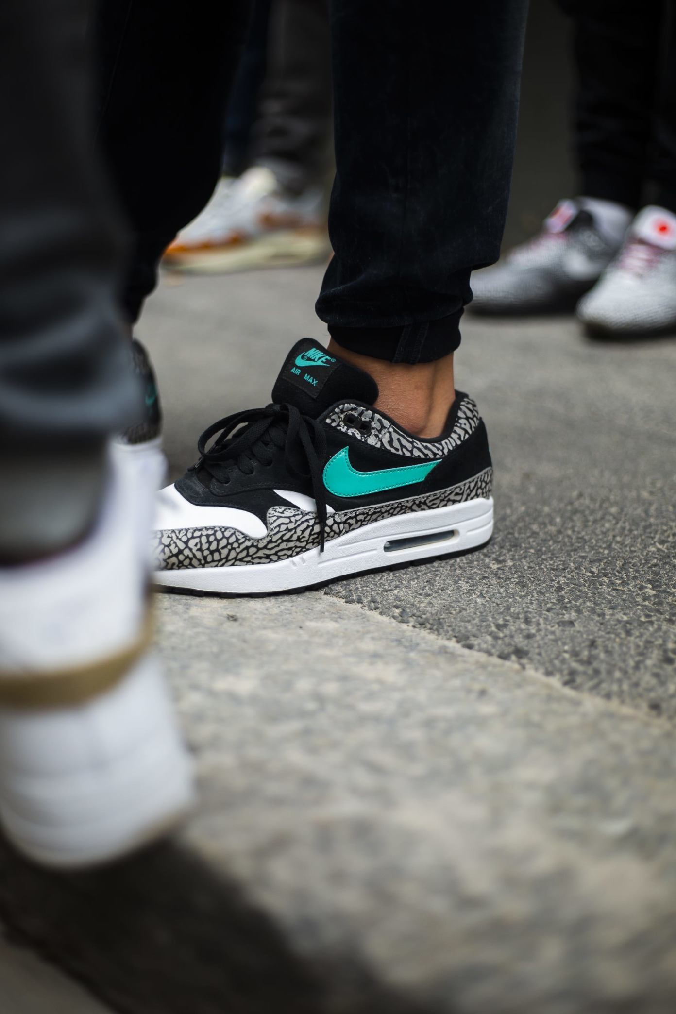 Air max 1 atmos raffle hot sale
