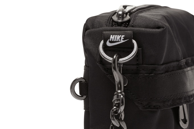 Nike Futura Luxe Crossbody, CW9304-010, Black