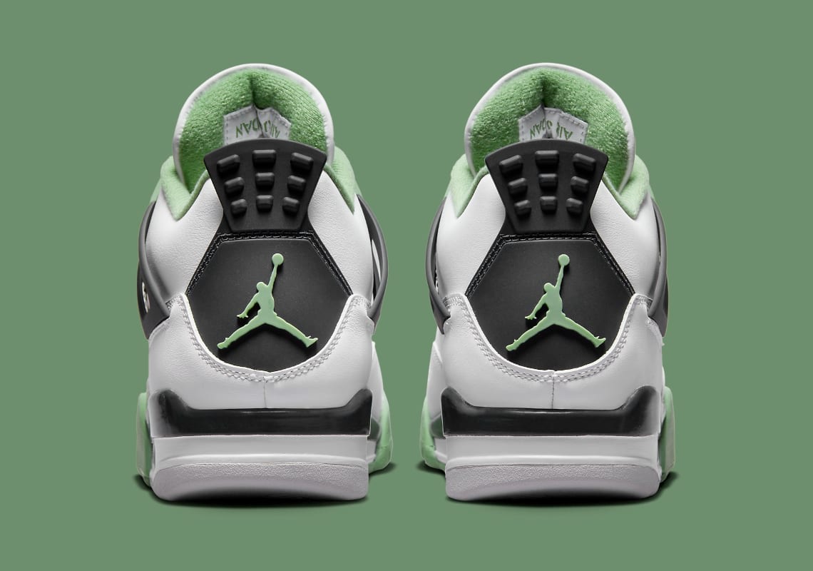 White green store jordan 4